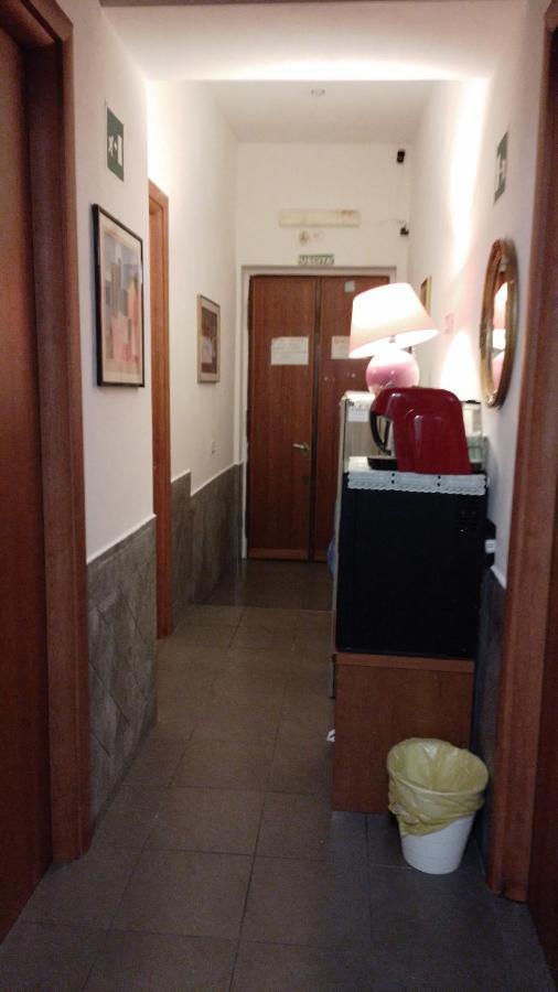 Roma Termini Tina Ya B&B Экстерьер фото